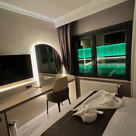 Hotel Mq *