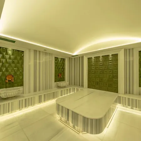 Mq & Hotel 5*