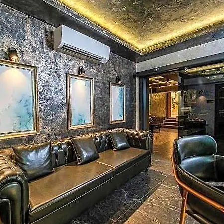 Mq Hotel 5*
