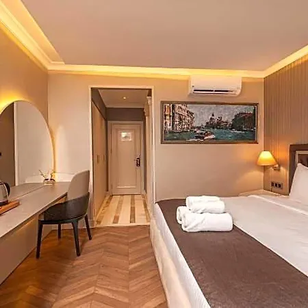 Mq Hotel