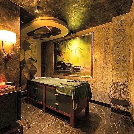 Mq Hotel 5*