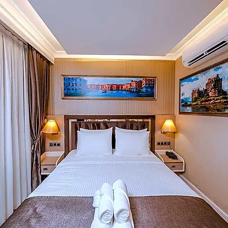 Mq & Hotel